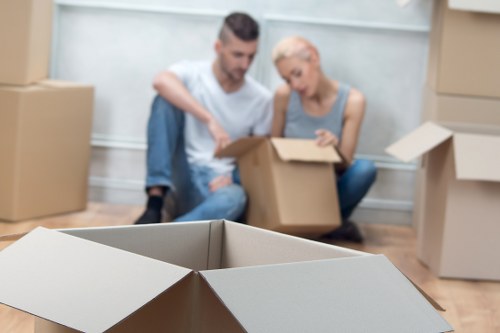 Preparing furniture for storage in Gideapark with protective wrapping